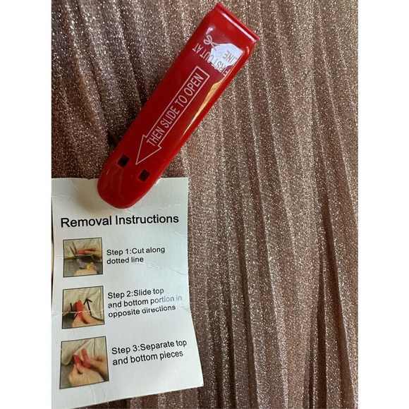 MAC DUGGAL SHIMMERING PLEATED A-LINE 3/4 SLEEVE GOWN ROSE GOLD- SIZE 6 - Picture 7 of 9